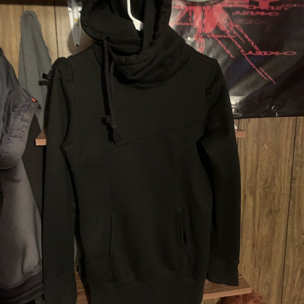 Cabela’s thick black cowl neck/hood hoodie